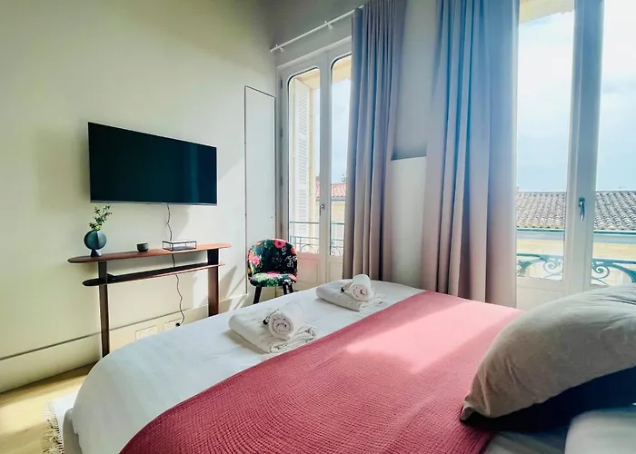 Le Logis Gargoulleau, Centre Ville, Lr145 *