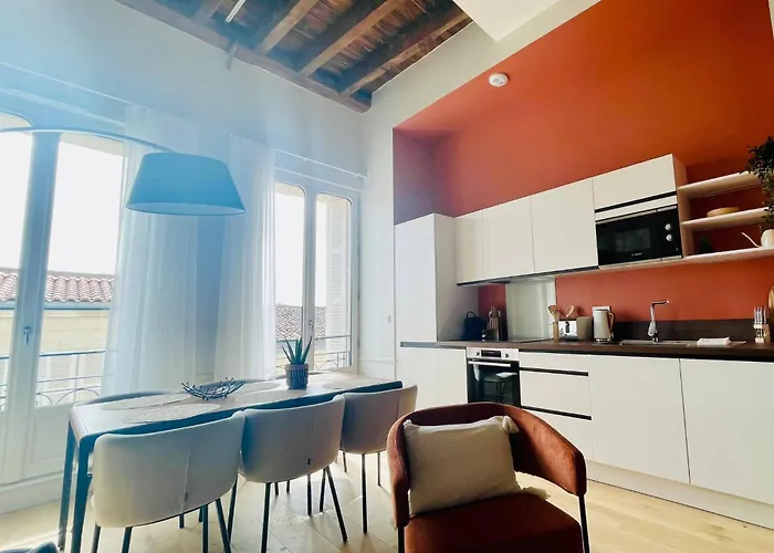 Appartement Le Logis Gargoulleau, Centre Ville, Lr145