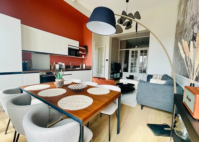 Appartement Le Logis Gargoulleau, Centre Ville, Lr145 *