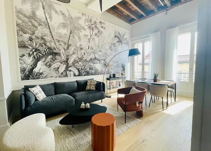 Le Logis Gargoulleau, Centre Ville, Lr145 * La Rochelle (Charente-Maritime)