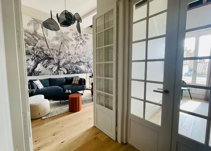 Appartement Le Logis Gargoulleau, Centre Ville, Lr145