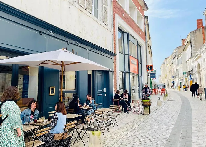Le Logis Gargoulleau, Centre Ville, Lr145 * La Rochelle (Charente-Maritime)